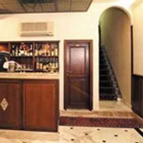 Khách sạn Hosting Culture Varsavia 1, Khách sạn Vinci