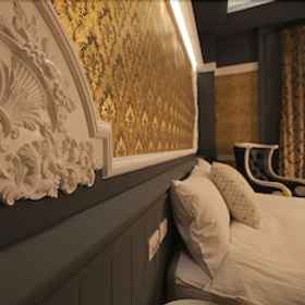 유가 하우스 1, 완롱 호텔