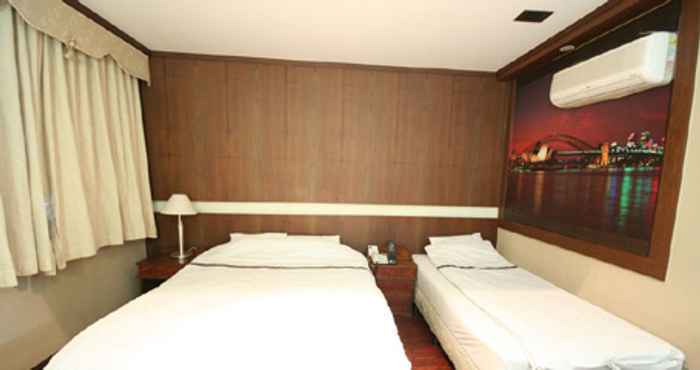 Lobi New Boolim Tourist Hotel