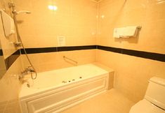 In-room Bathroom 5 New Boolim Tourist Hotel