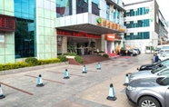 ห้องนอน 3 Vienna Hotel - Shenzhen Shuanglong Station