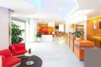 Lobby 4 ibis Qingdao Donghai