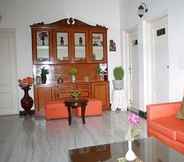 Lobi 6 Garden Villa Homestay