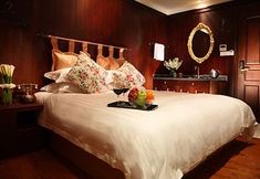 Bedroom 2 Elan Inn Hubin