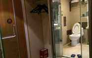 Toilet Kamar 7 Junting Hotel - Shenzhen