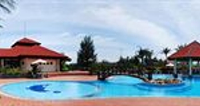 Swimming Pool The Nature Villas & Resort