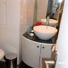 In-room Bathroom 4 Bed And Breakfast Place Des Vosges