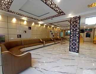 Lobi 2 Hotel Om International