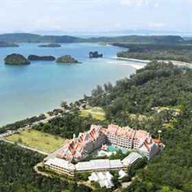 Ayodhaya Suites Resort & Spa 1, Hotel Anyavee Beach Resort Pool 1