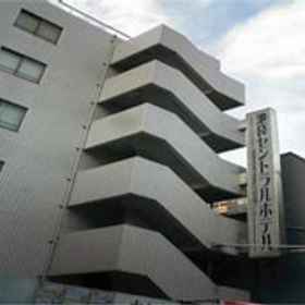 Ikebukuro Central Hotel1 , 飯店北区立中央图书馆
