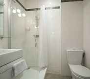 Toilet Kamar 4 Jules Cesar