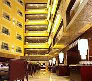 Lobby 2 Oriental Bund Hotel