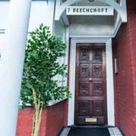 Beechcroft Guest House1 , 飯店埃奇韦尔