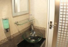 Others 6 Rent-a-Room Hong Kong