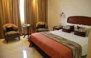 Bedroom 7 The Gateway Hotel Fatehabad Road Agra