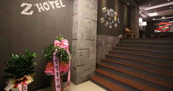 Lobi Lost City Z Hotel