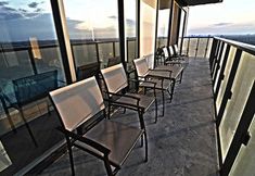 Functional Hall 5 Toronto Escape - Opal Suite