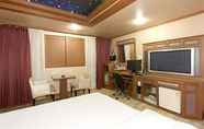 ห้องนอน 4 Elysee Motel