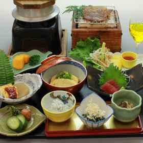 Nanki Katsuura Onsen Manseirou 1, Hotel Kii-Hime Station