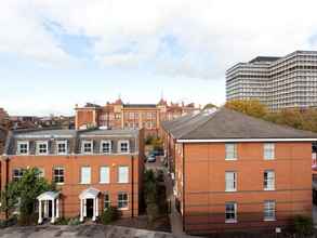 Bedroom 4 Stylish And Cozy Studio Apartments Hammersmith