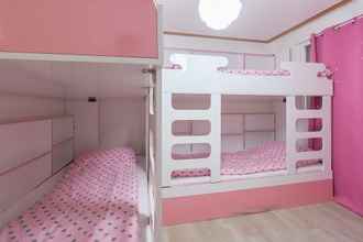 อื่นๆ 4 Nanu Guesthouse Pink Female Only