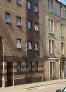 EXTERIOR_BUILDING Meadow Court Edinburgh Student Rentals