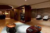 Bar, Cafe and Lounge Pullman New Delhi Aerocity