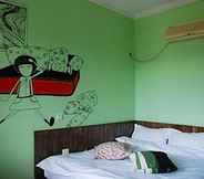 Bedroom 2 Wada Hostel In Guilin