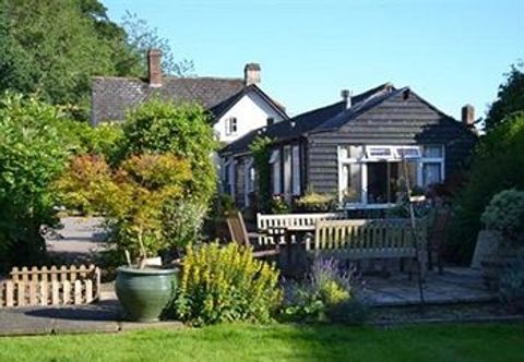 Others Wisteria Cottage B&B