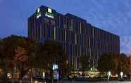 Restoran 4 Holiday Inn Express Shanghai Meilong