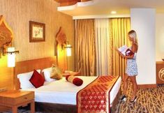 Others 4 Royal Dragon Hotel