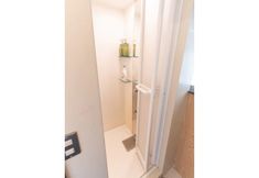 기타 4 Plus Hostel