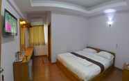 Kamar Tidur 2 Wut Hmon Thit Motel