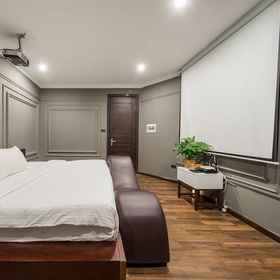 Hovi Hoang Cau 3 1, Hotel Trường Tiểu học Thành Công B