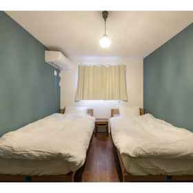 rakuna Inn Dou - sasazuka 1, โรงแรม & ที่พัก สถานีชินไดตะ