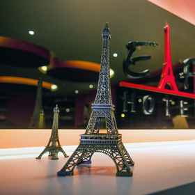 Eiffel Hotel Kelana Jaya1 , 飯店Studio LOKASI