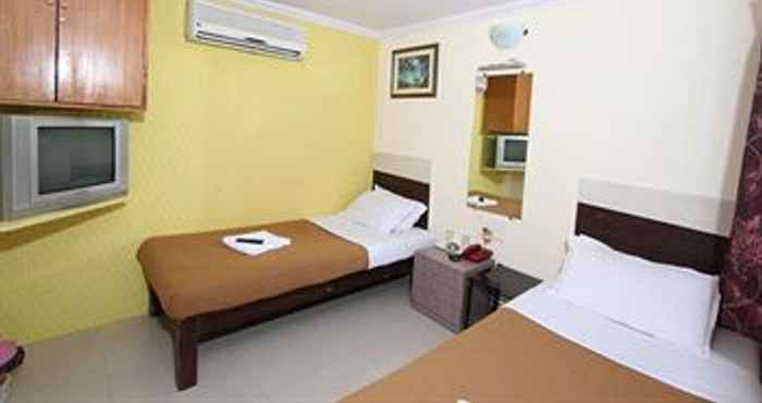 Lobi Hotel Sapphire Residency