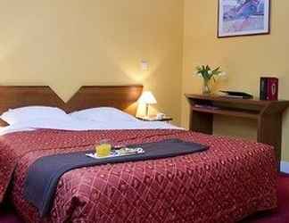 Sảnh chờ 2 Aparthotel Adagio Access Paris Tilsitt Champs Elysees