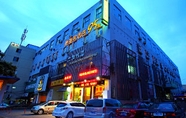 Lobi 2 Acg Life Theme Hotel Daguanqianjiang Market Branch