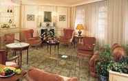 Bilik Mandi dalam Bilik 5 Hotel Mayflower Champs-Elysees Paris