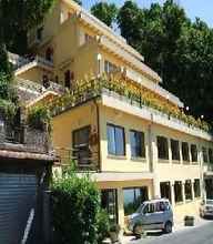 Bar, Cafe and Lounge Villa Del Lago