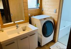 Others 6 BALLAD HOUSE