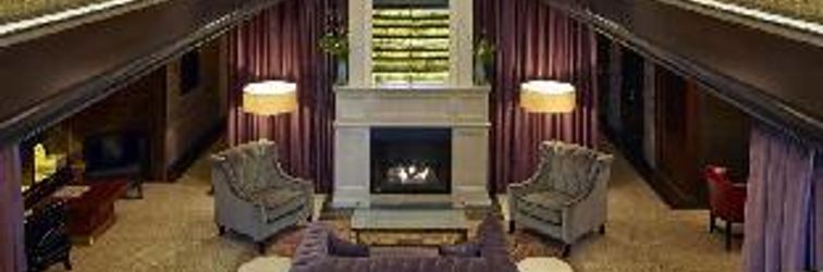 Bên ngoài The Jade Hotel