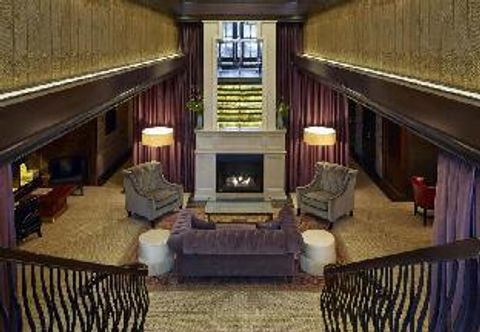 Bên ngoài The Jade Hotel