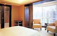 Bedroom 7 Royal Suites & Towers