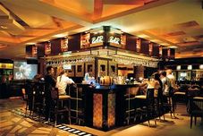 Bar, Cafe and Lounge Royal Suites & Towers
