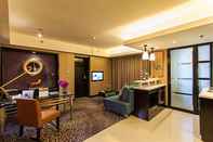 Bar, Kafe dan Lounge Royal Suites & Towers