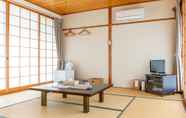 Others 7 Naoshima Tsutsujiso Lodge