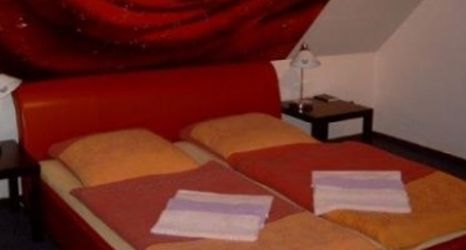 Bedroom 2 Pension Dalg