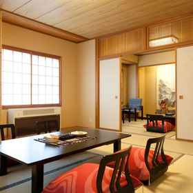 Ryokan Hinoemata 1, Hotel Minakami Choritsu Komemaki Elementary School